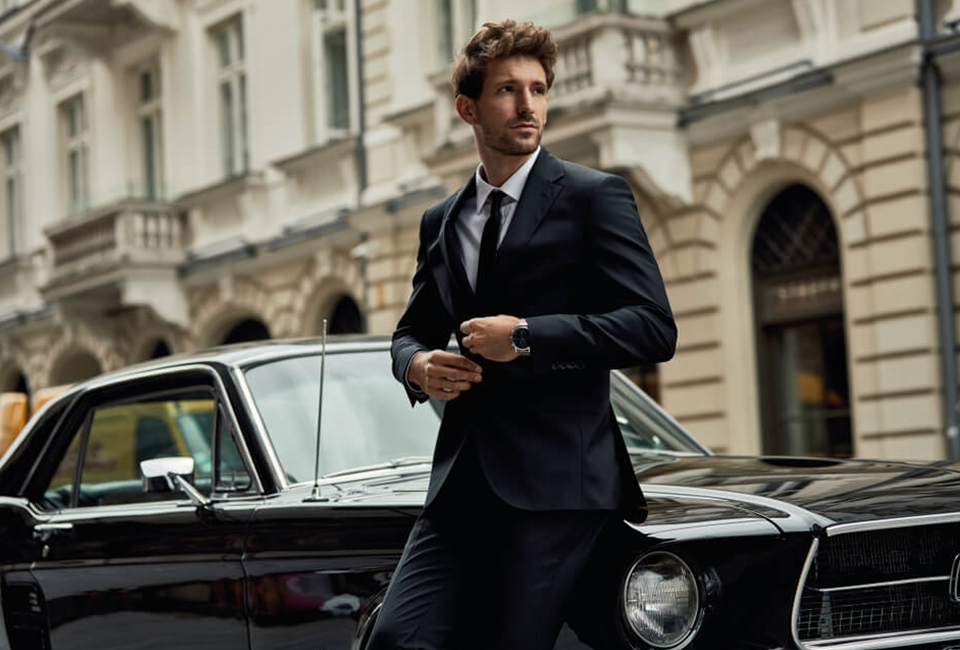 What Makes A Luxury Suit Stand Out